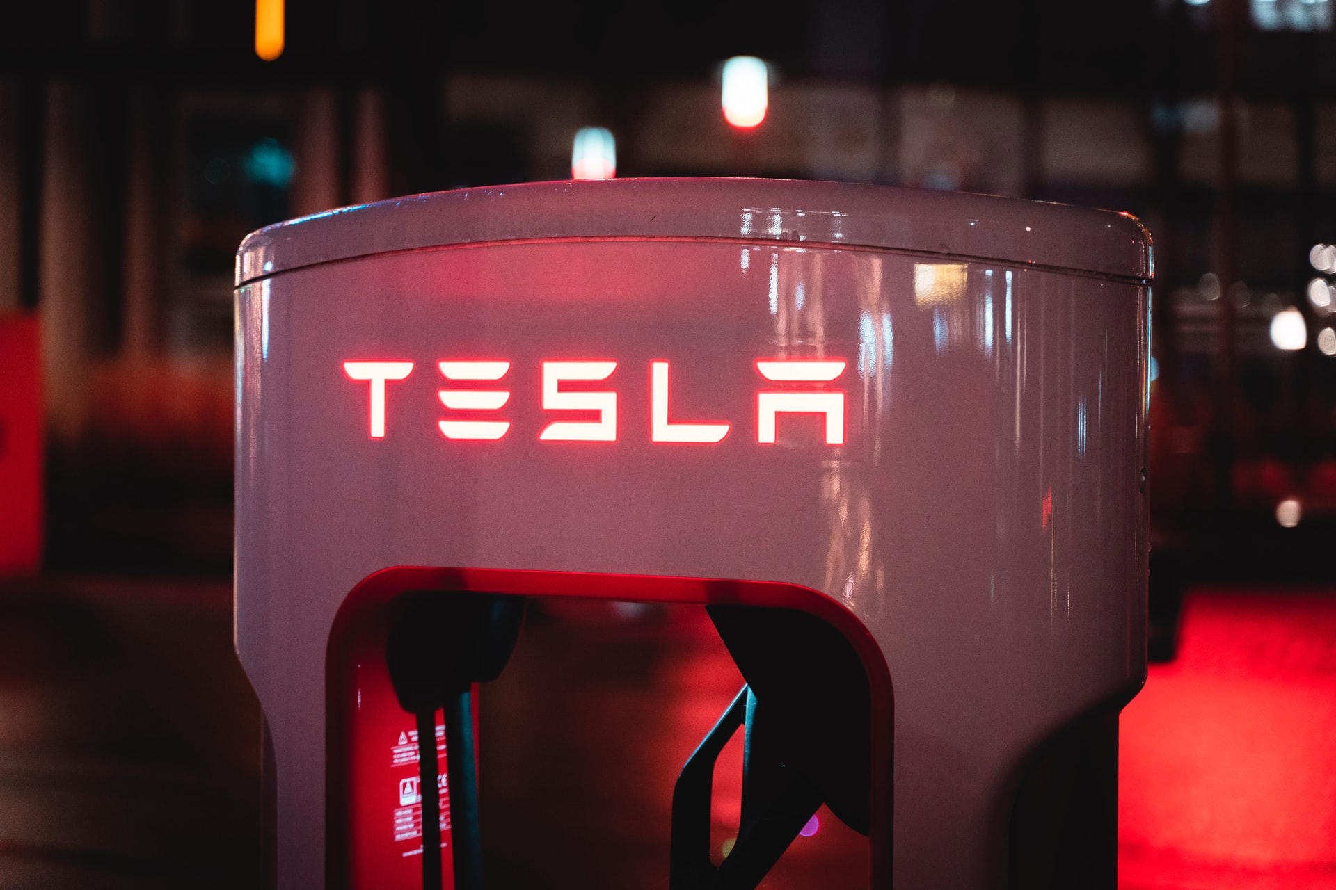Lees artikel: Technische analyse AEX & Tesla